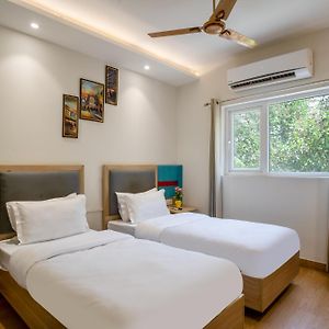Flxho Cyber One - Hotel And Banquet- Dlf Cyber City